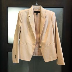 Women’s blush/pink/nude blazer